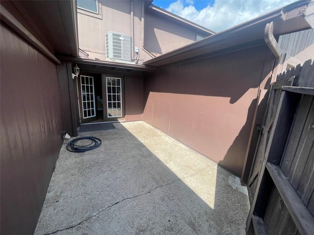 4105 Vista Road 1, Pasadena, TX 77504