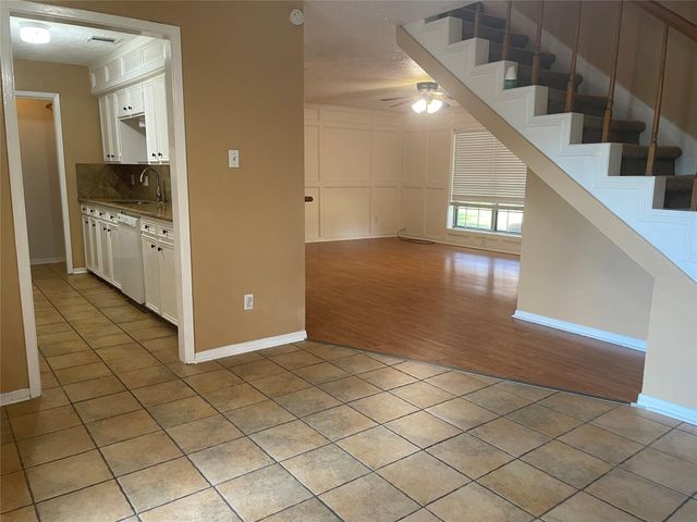 4105 Vista Road 1, Pasadena, TX 77504