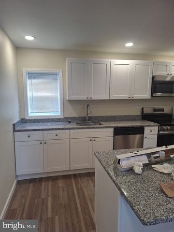 505 RAND ST #B, Camden, NJ 08105