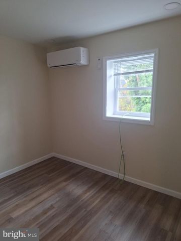 505 RAND ST #B, Camden, NJ 08105