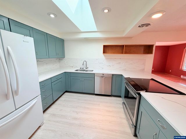 2427 NW Wayland St, Corvallis, OR 97330