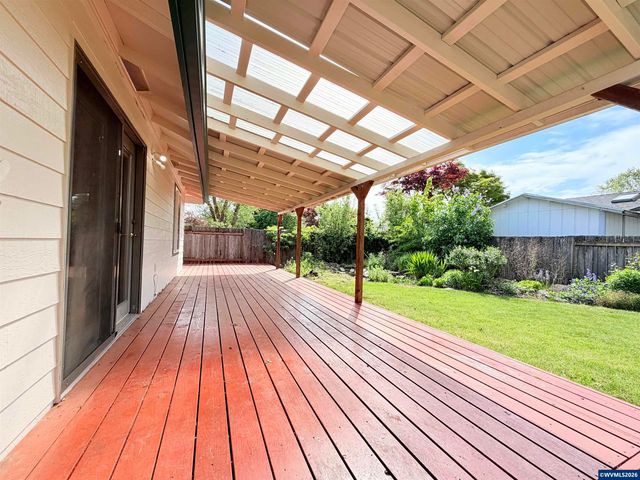2427 NW Wayland St, Corvallis, OR 97330