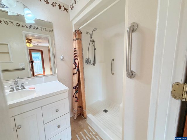 2427 NW Wayland St, Corvallis, OR 97330