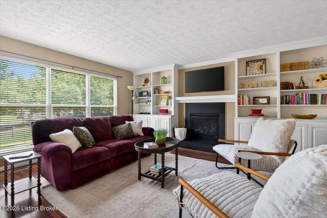 13205 Cain Ln, Louisville, KY 40245