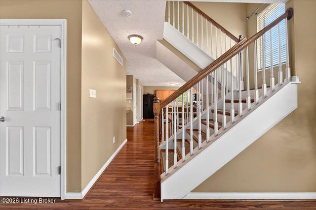 13205 Cain Ln, Louisville, KY 40245