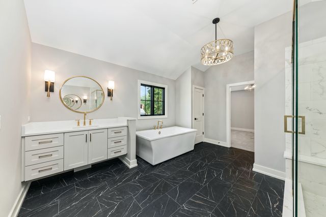 1314 N Eagle Street, Naperville, IL 60563