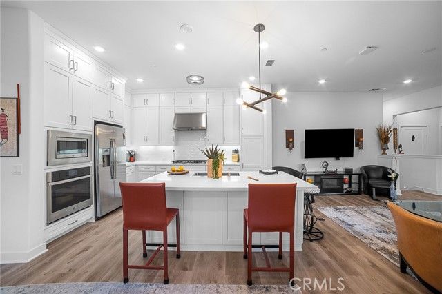 129 Carlow, Irvine, CA 92618