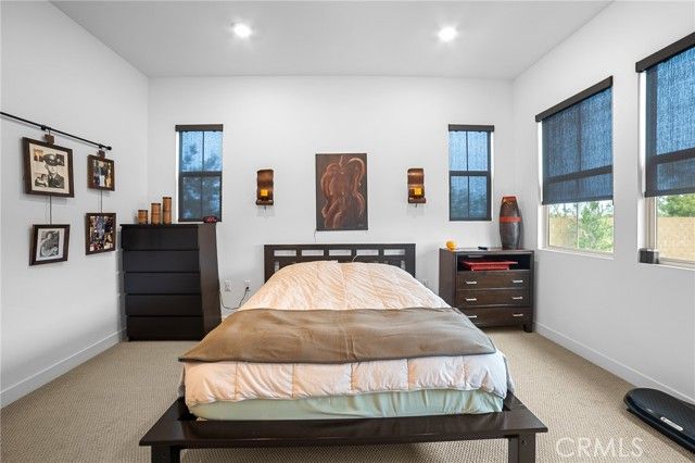 129 Carlow, Irvine, CA 92618