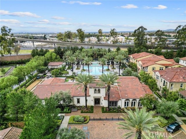 129 Carlow, Irvine, CA 92618