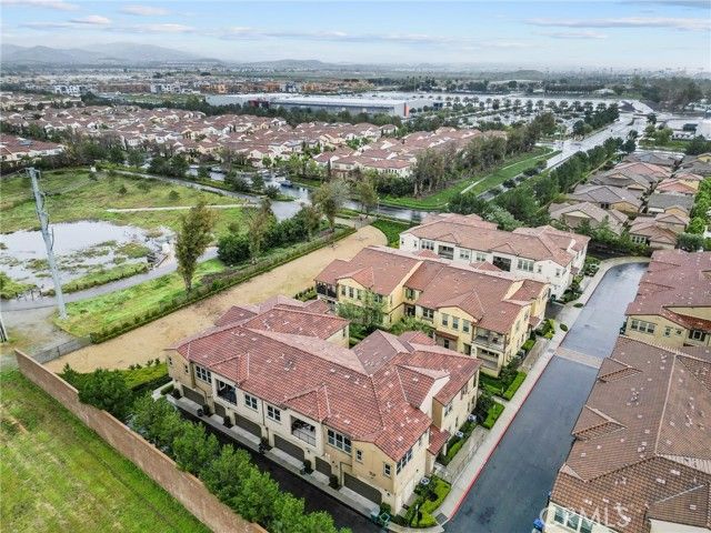 129 Carlow, Irvine, CA 92618