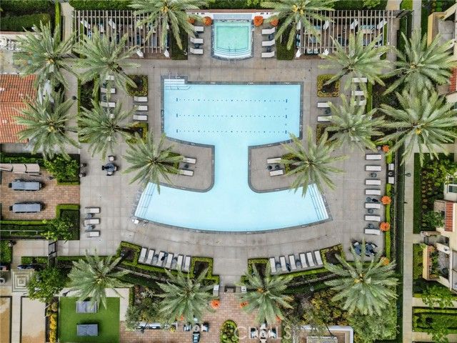 129 Carlow, Irvine, CA 92618