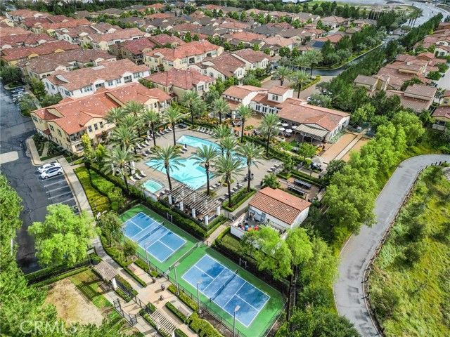 129 Carlow, Irvine, CA 92618