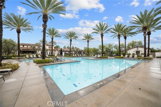 129 Carlow, Irvine, CA 92618