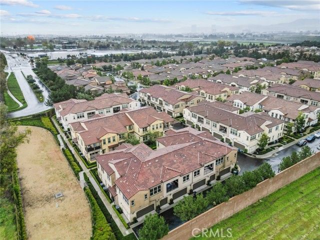 129 Carlow, Irvine, CA 92618