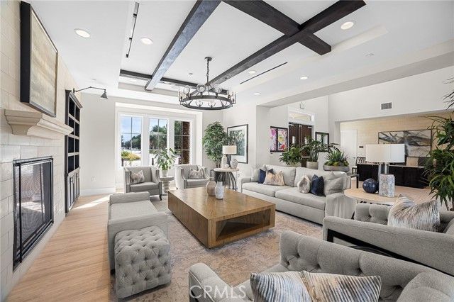 129 Carlow, Irvine, CA 92618