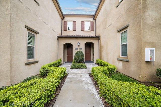 129 Carlow, Irvine, CA 92618