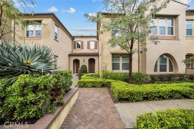 129 Carlow, Irvine, CA 92618