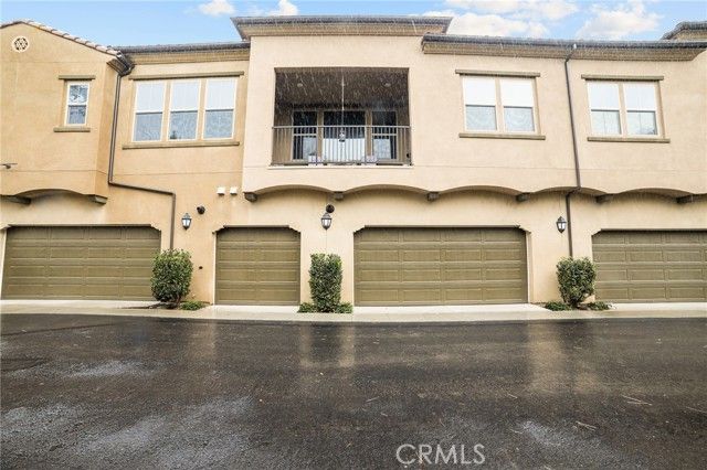 129 Carlow, Irvine, CA 92618