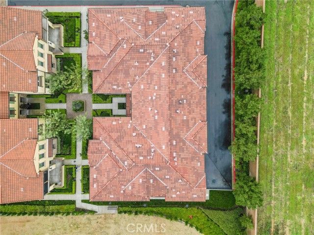 129 Carlow, Irvine, CA 92618