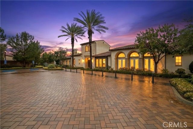 129 Carlow, Irvine, CA 92618