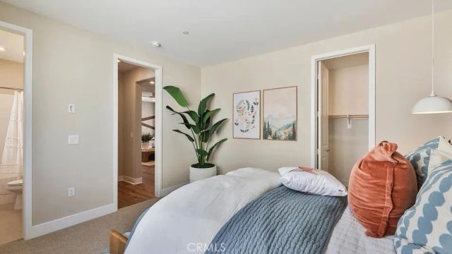 24408 Camino Oceano, Valencia, CA 91354