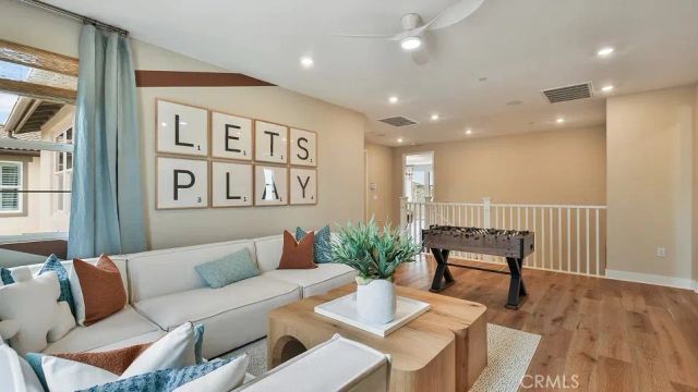 24408 Camino Oceano, Valencia, CA 91354