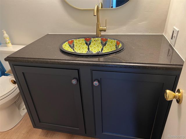 7352 Dale, Center Line, MI 48015