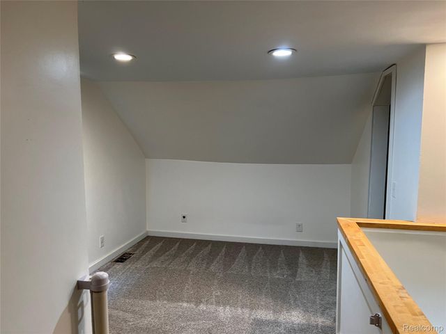 7352 Dale, Center Line, MI 48015