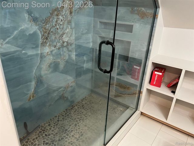 7352 Dale, Center Line, MI 48015