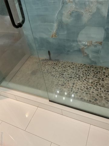 7352 Dale, Center Line, MI 48015