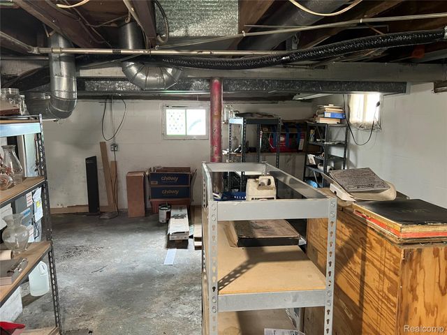 7352 Dale, Center Line, MI 48015