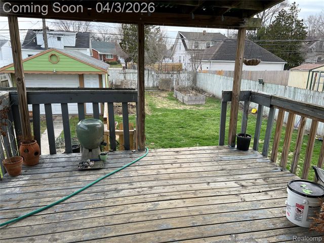 7352 Dale, Center Line, MI 48015