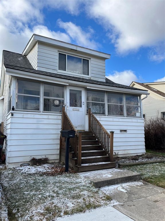 7352 Dale, Center Line, MI 48015