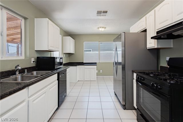 1904 West Carey Avenue, North Las Vegas, NV 89032