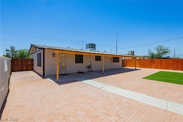 1904 West Carey Avenue, North Las Vegas, NV 89032