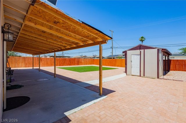 1904 West Carey Avenue, North Las Vegas, NV 89032