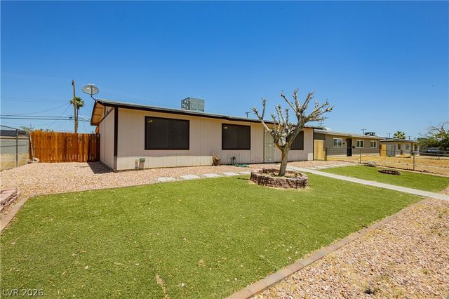 1904 West Carey Avenue, North Las Vegas, NV 89032