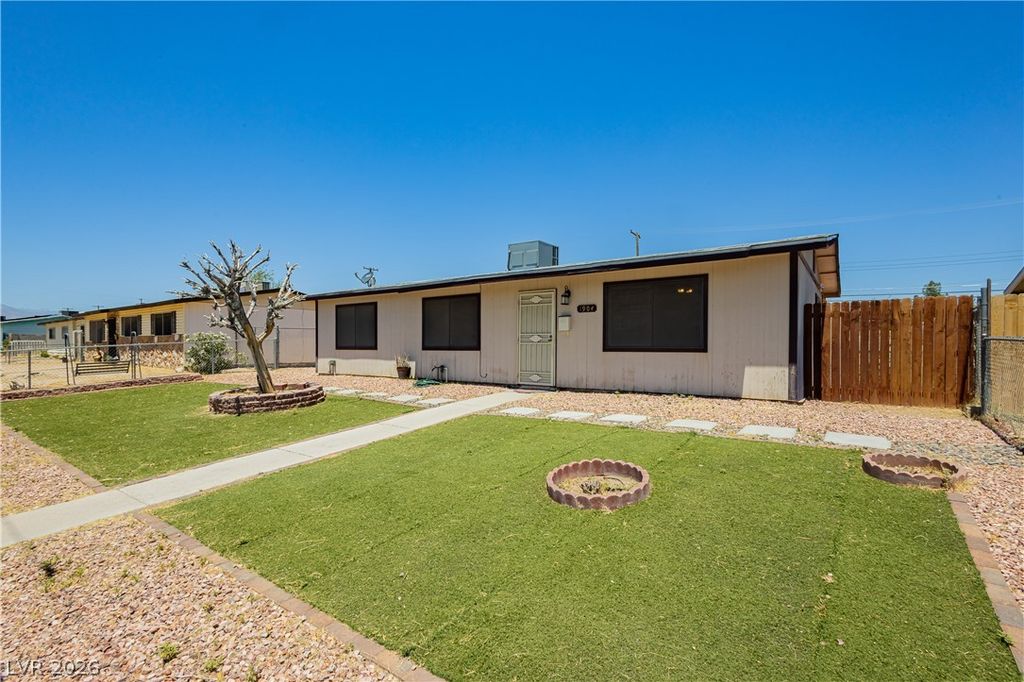 1904 West Carey Avenue, North Las Vegas, NV 89032