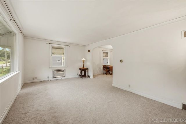 1705 Riverside Avenue, St. Charles, IL 60174