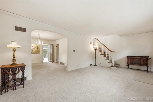 1705 Riverside Avenue, St. Charles, IL 60174