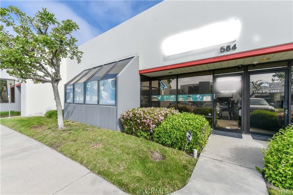 584 S State College Boulevard E14A, Fullerton, CA 92831 — exterior