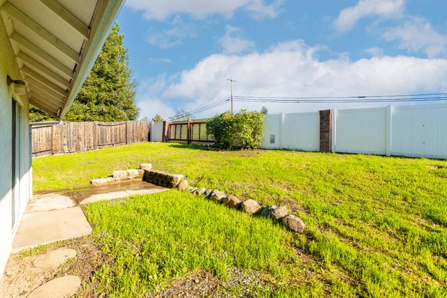 1783 Record Lane, Redding, CA 96001