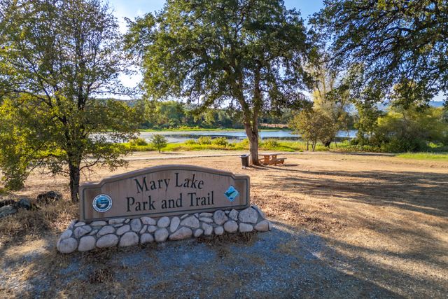 1783 Record Lane, Redding, CA 96001