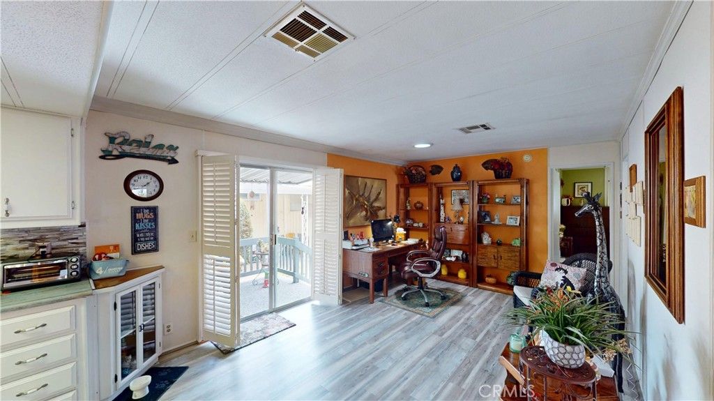 Image 15 of property listing at 15111 Bushard Street 18, Westminster, CA 92683