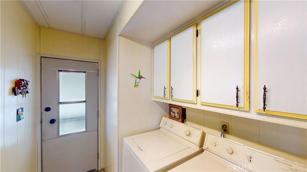 Image 16 of property listing at 15111 Bushard Street 18, Westminster, CA 92683