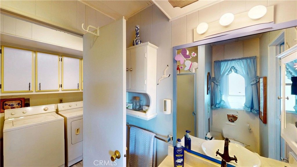 Image 17 of property listing at 15111 Bushard Street 18, Westminster, CA 92683