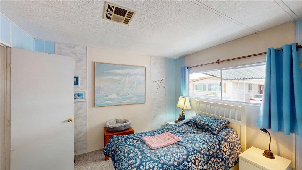 Image 20 of property listing at 15111 Bushard Street 18, Westminster, CA 92683
