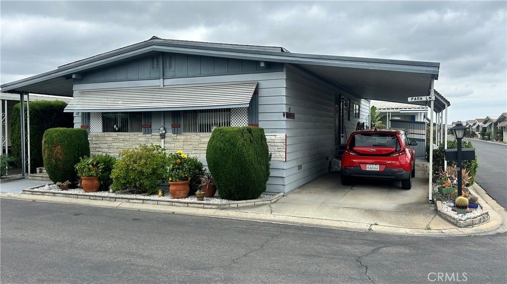 Image 2 of property listing at 15111 Bushard Street 18, Westminster, CA 92683
