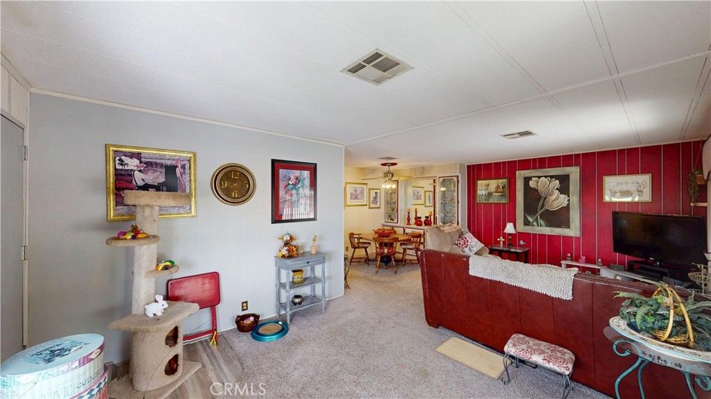 Image 8 of property listing at 15111 Bushard Street 18, Westminster, CA 92683