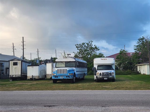 0 Acker, Magnolia, TX 77354